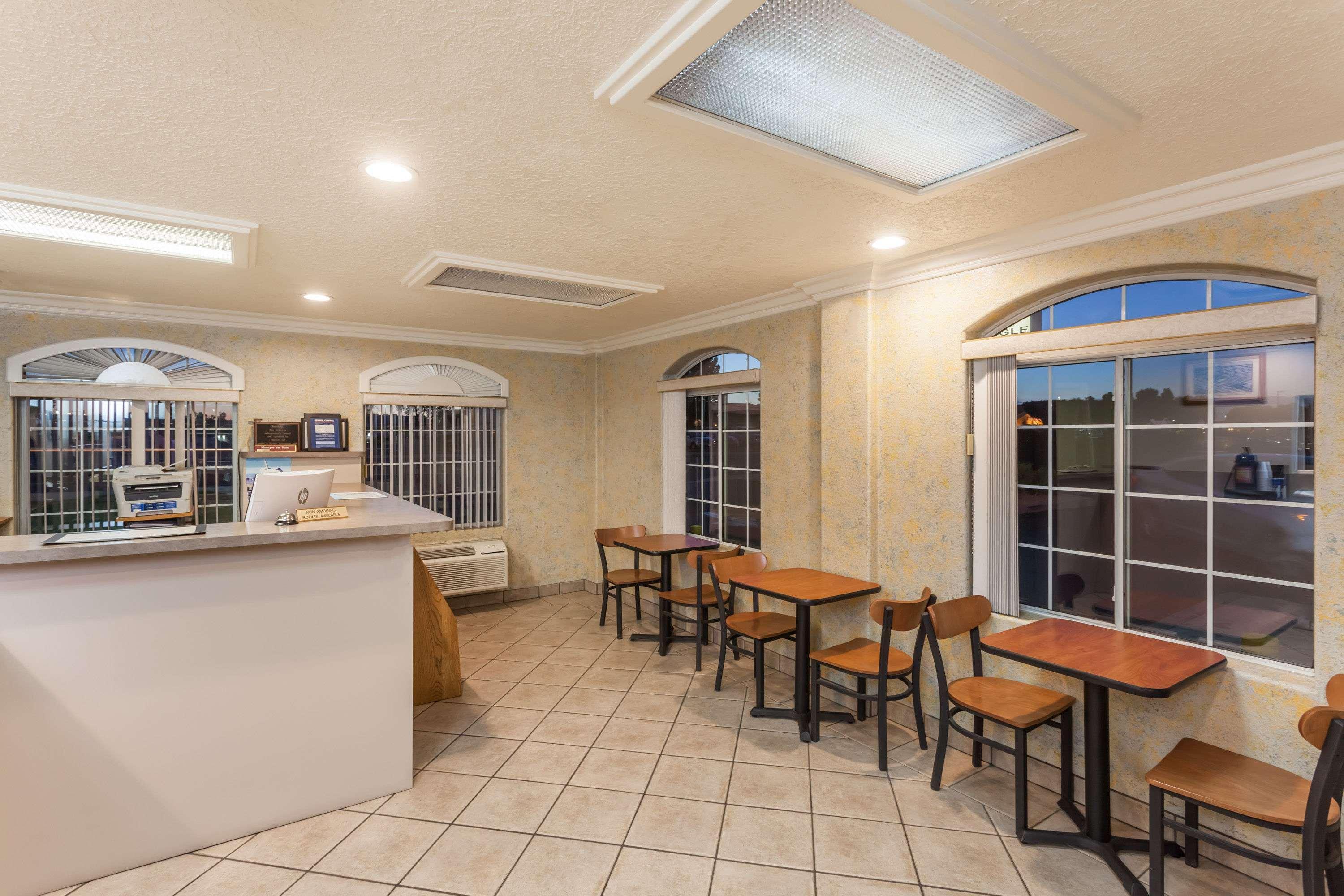 Travelodge By Wyndham Victorville Esterno foto